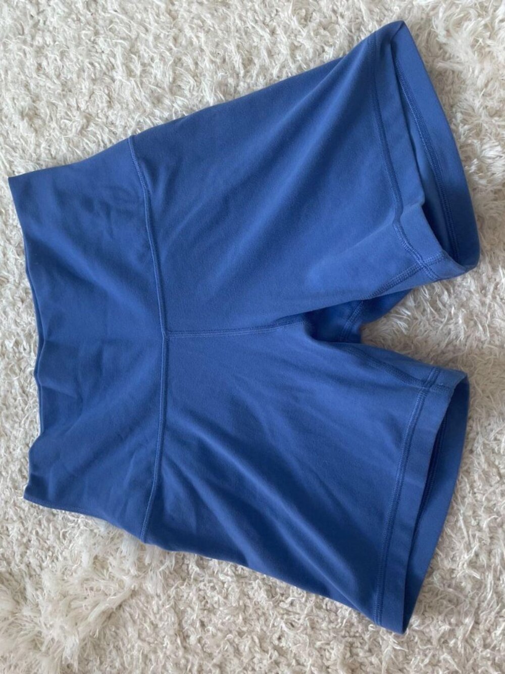 Aritzia 5" biker shorts perfectly new